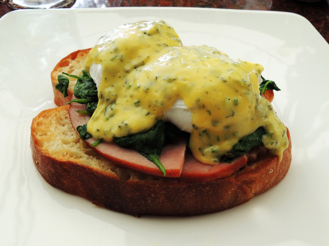 Roppongi Eggs Benedict